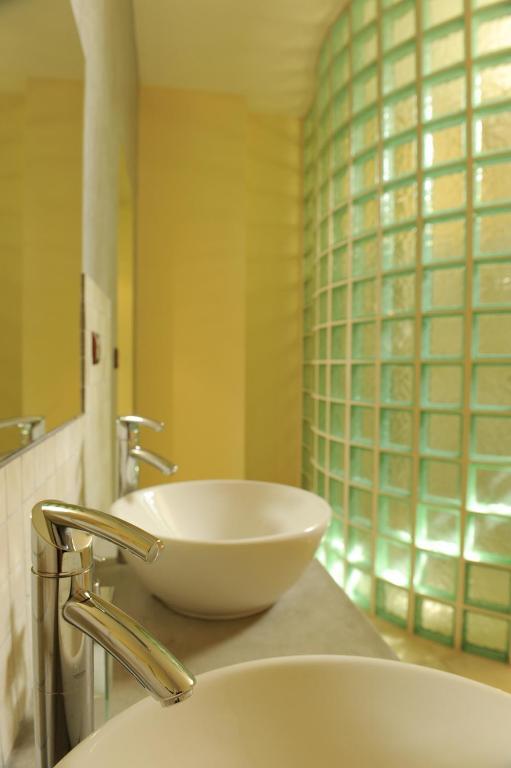 Logis De Nantas Bed & Breakfast Saint-Jean-Bonnefonds Room photo